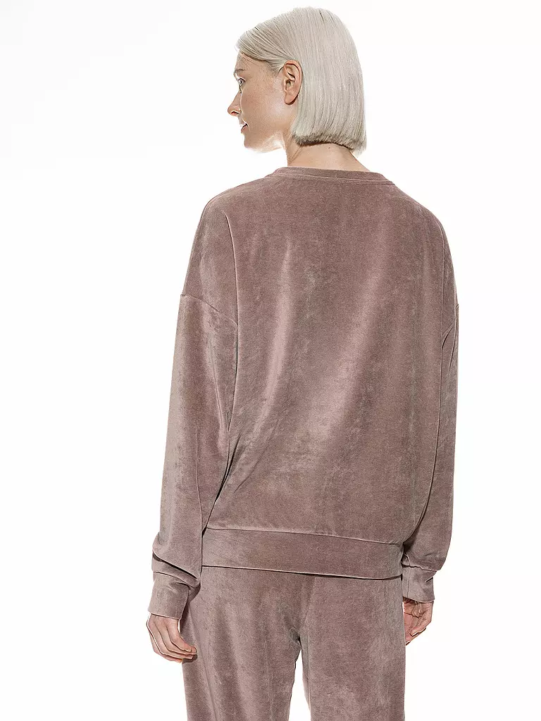 Sweater velvet hotsell